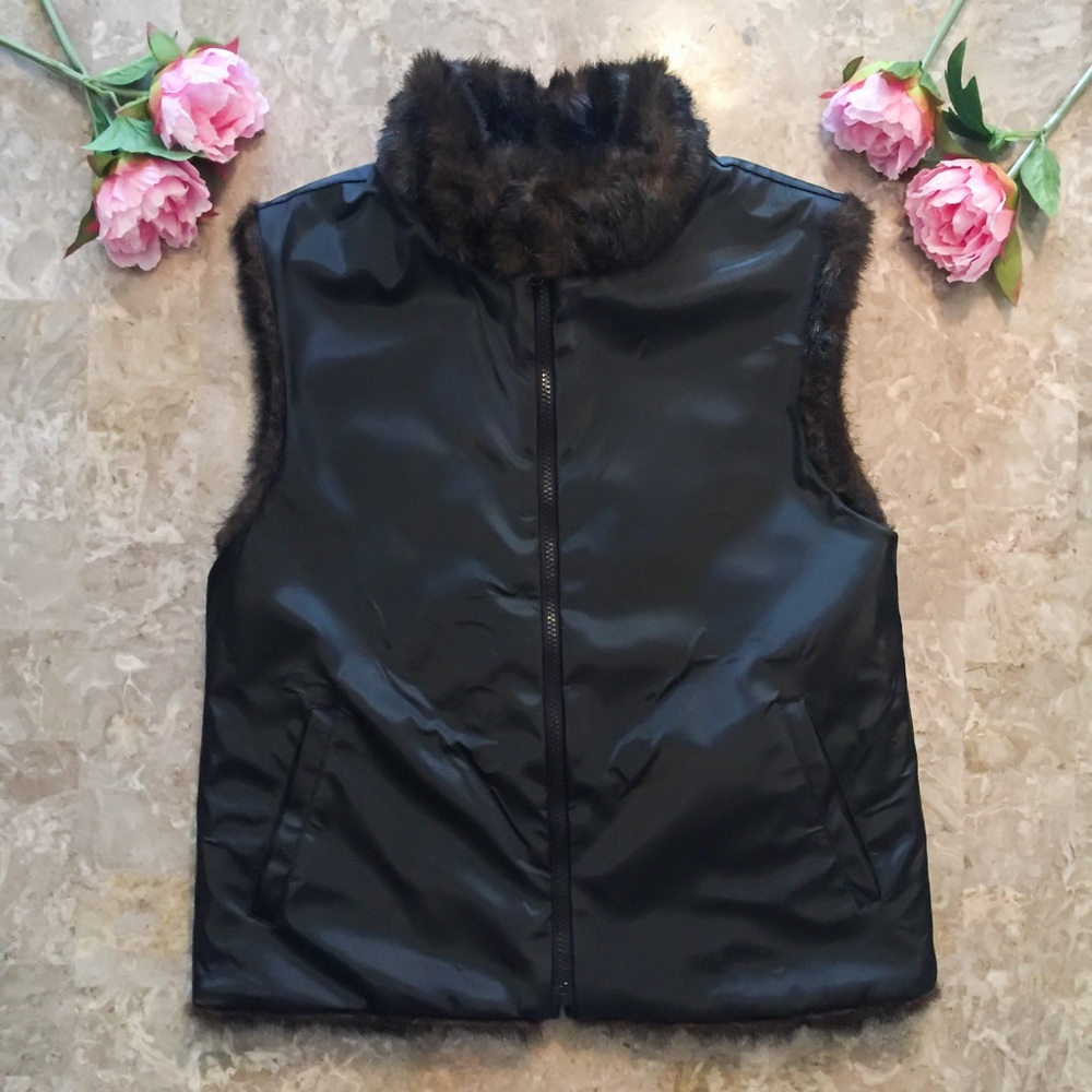 REVERSIBLE! Faux Fur Vest